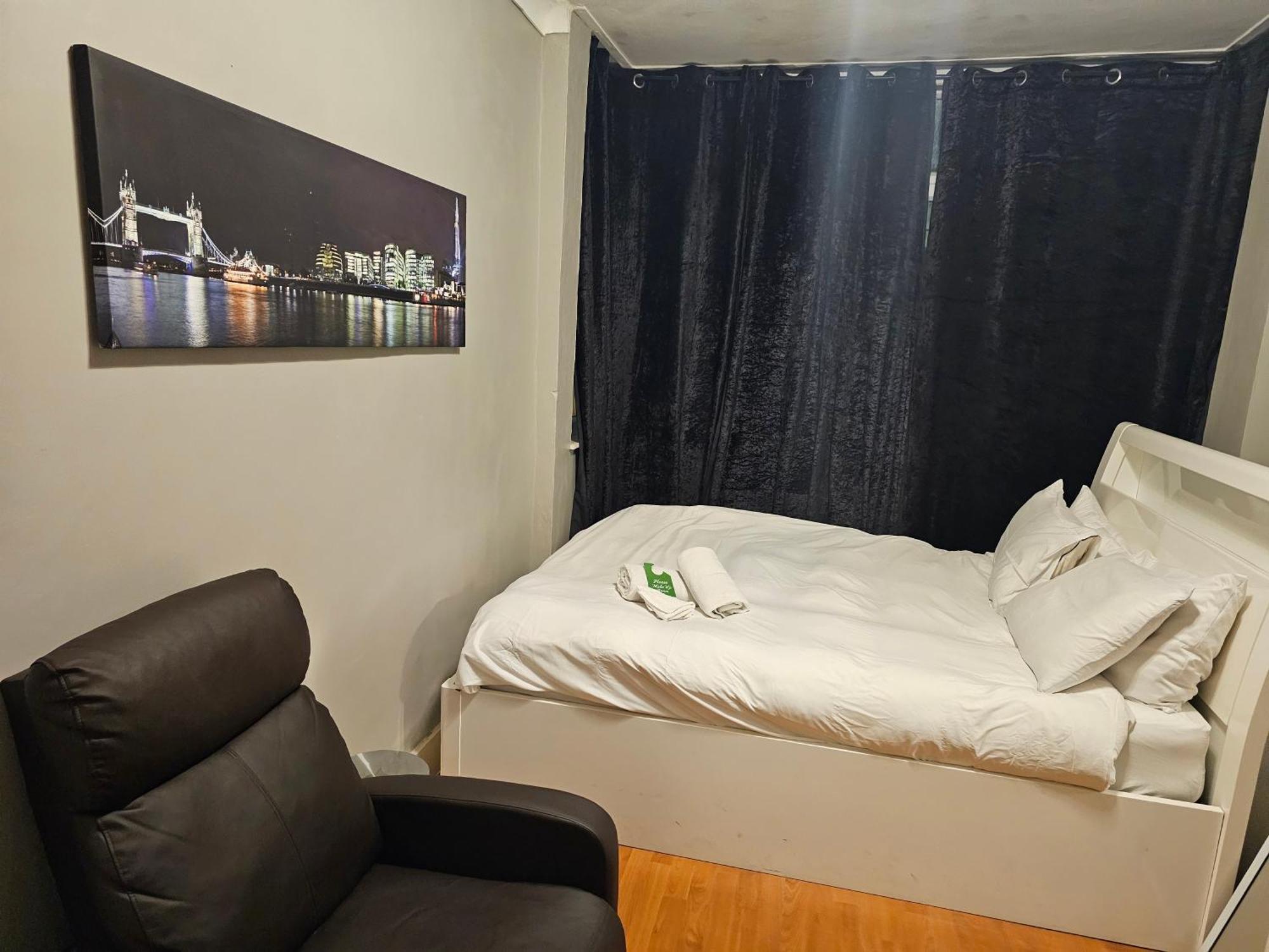 Umbrella Properties London Excel Esterno foto