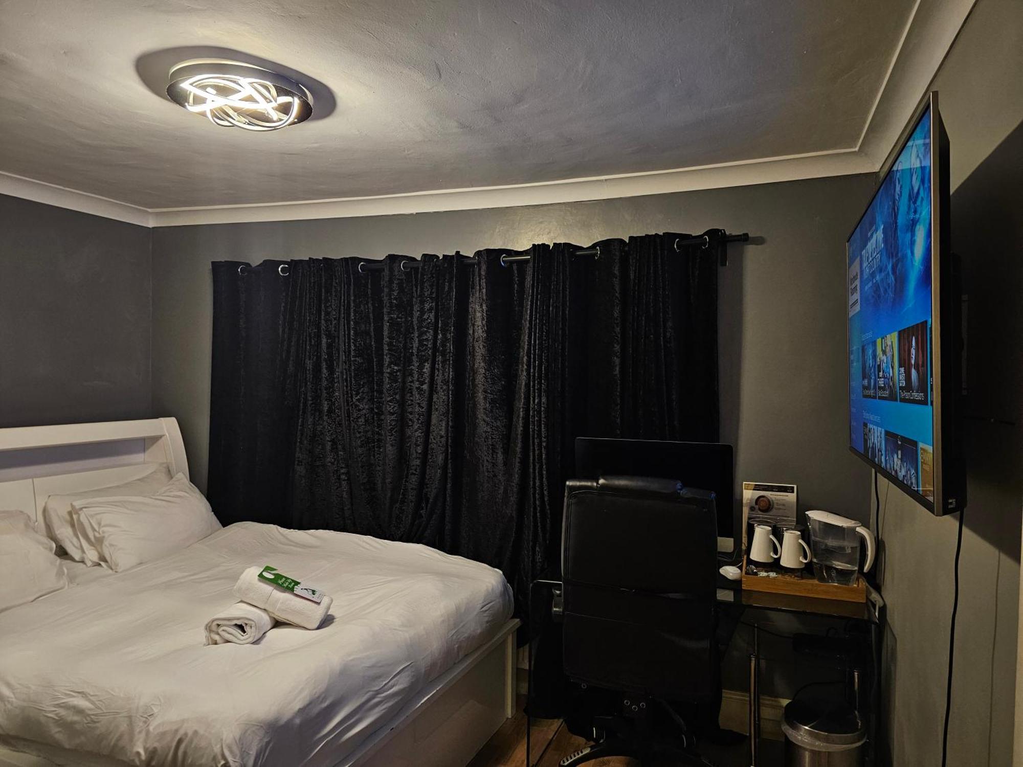 Umbrella Properties London Excel Esterno foto